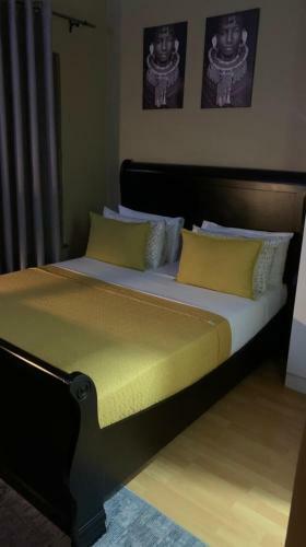 Hostal More-inn Guest House