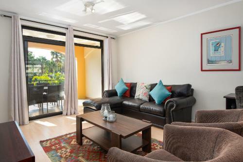 Island Club Apartments
