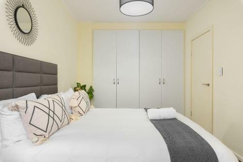 Island Club Apartments
