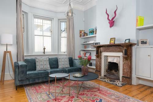 Cozy Townhouse In Perfect Location With Mountain Views