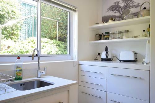 Breathtaking 3 Bedroom Apartment In Cape Town