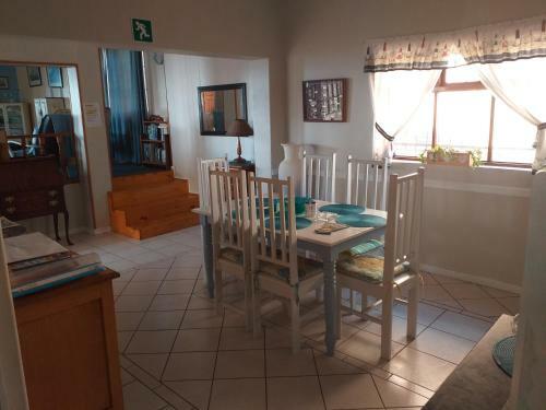 Hostal A1 Bay View