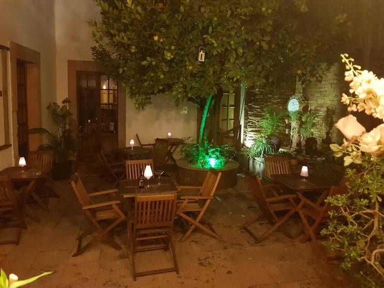 Hotel La Casa Del Naranjo