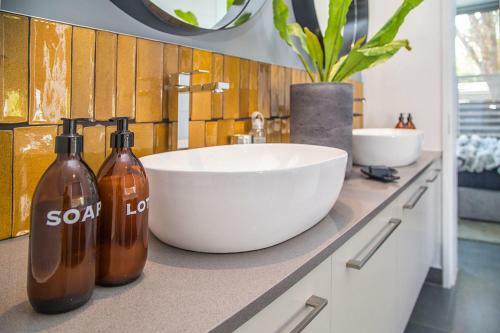 Villa Island Retreat