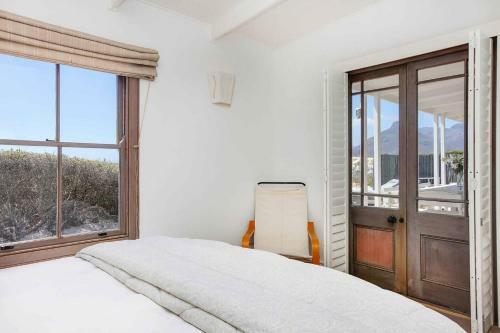 Bungalow Beach Villa