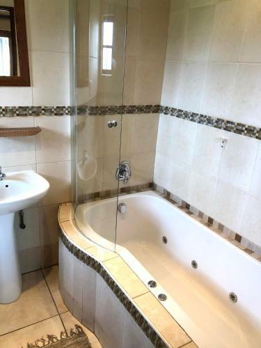 Lodge Gaggle Inn Country Estate