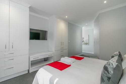 Pezula, A Piece Of Paradise -ar27