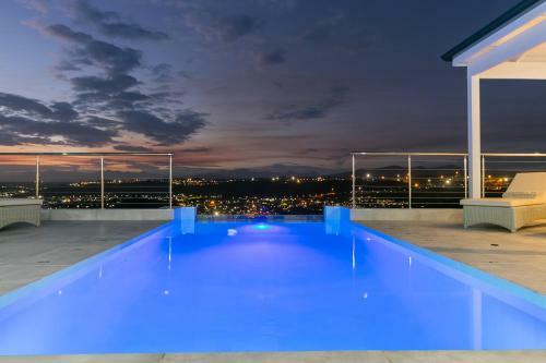 Pezula, A Piece Of Paradise -ar27