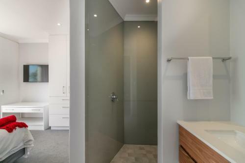 Pezula, A Piece Of Paradise -ar27