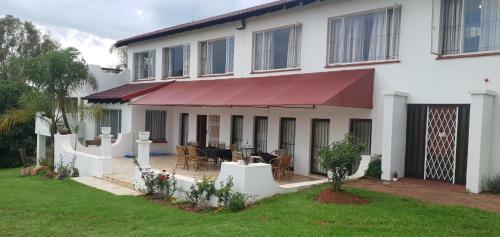 Jacaranda Self Catering Apartments