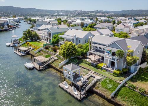Canal Waterside Lifestyle