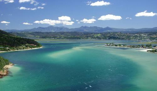 Knysna Holiday Home - Amazing Lagoon Views