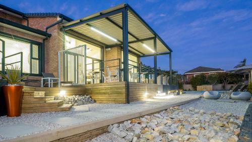 Knysna Holiday Home - Amazing Lagoon Views