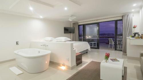 Knysna Holiday Home - Amazing Lagoon Views