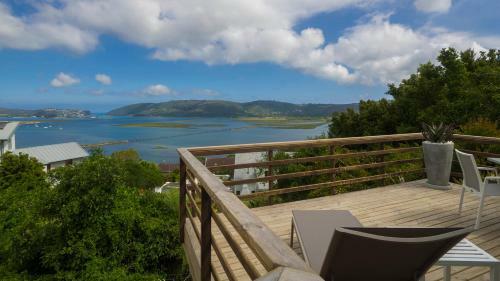 Knysna Holiday Home - Amazing Lagoon Views