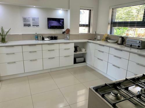Knysna Holiday Home - Amazing Lagoon Views