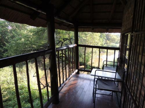 Lodge Karibu River Retreat