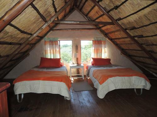 Lodge Karibu River Retreat