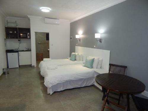 Hippo Lodge Apartments