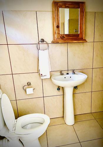 Hostal Casa Calida Guest House