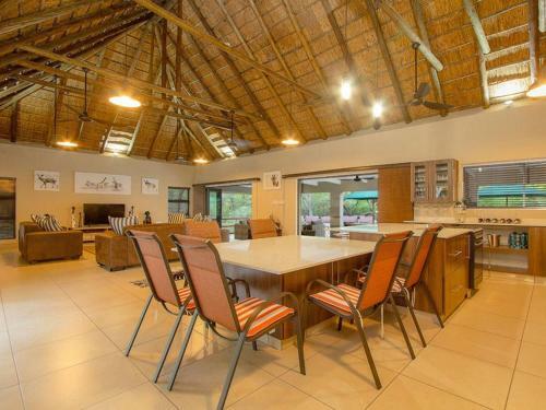 Lodge The Den At Kruger 3479