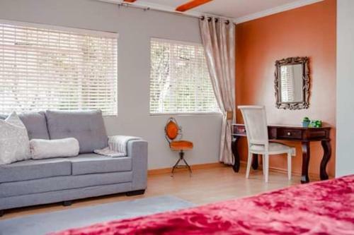 Hostal Bafokeng Farm Village Guesthouse