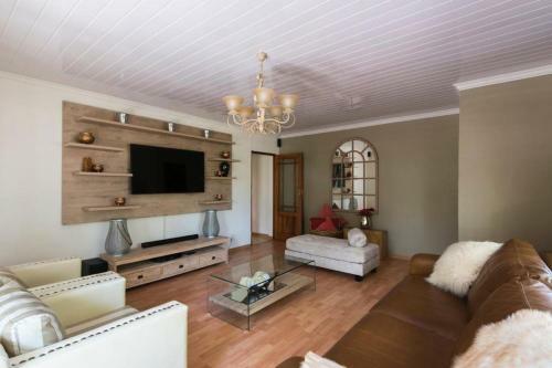 Hostal Bafokeng Farm Village Guesthouse