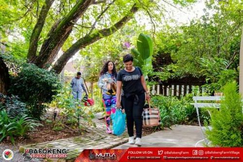 Hostal Bafokeng Farm Village Guesthouse