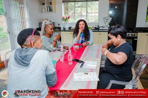 Hostal Bafokeng Farm Village Guesthouse
