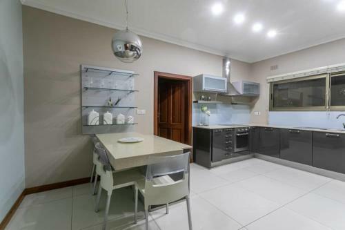 3 Bedrooms Exclusive Villa In Mass Media