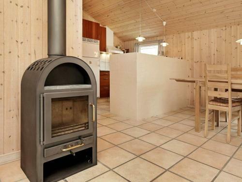 Three-bedroom Holiday Home In Oksb�l 35