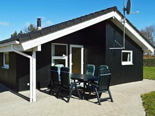 Three-bedroom Holiday Home In Oksb�l 35