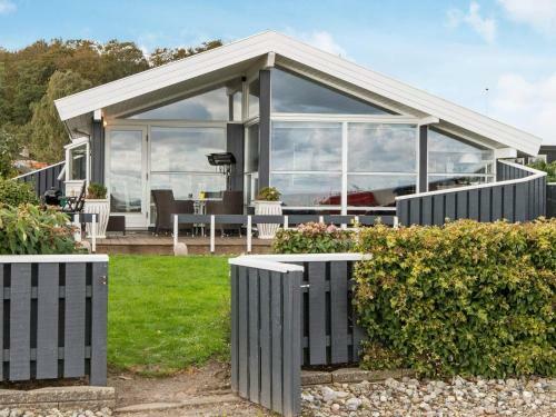 Two-bedroom Holiday Home In Bjert 2
