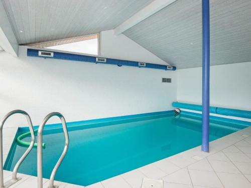Two-bedroom Holiday Home In Bjert 2