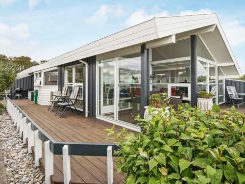 Two-bedroom Holiday Home In Bjert 2