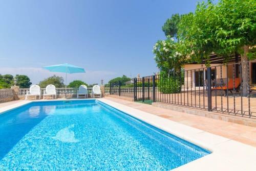 Montbarbat Villa Sleeps 8 Pool Wifi