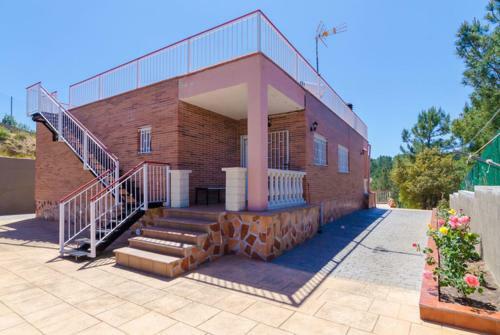 Montbarbat Villa Sleeps 8 Pool