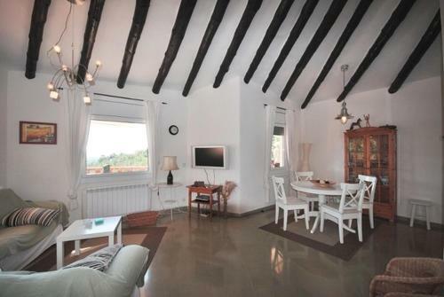 Montbarbat Villa Sleeps 8 Pool Wifi