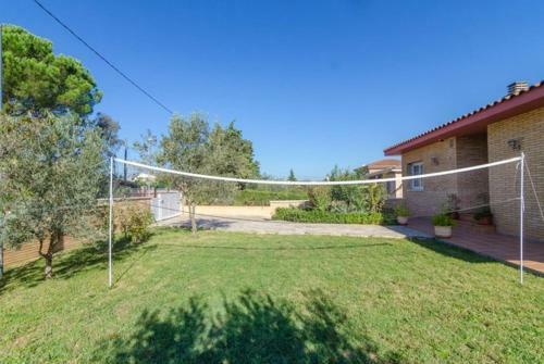 Vallcanera Villa Sleeps 8 Pool