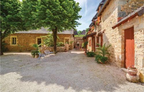 Three-bedroom Holiday Home In Terrasspn-lavilledieu
