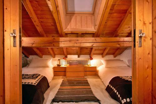 Mussillon Chalet Sleeps 10 Wifi
