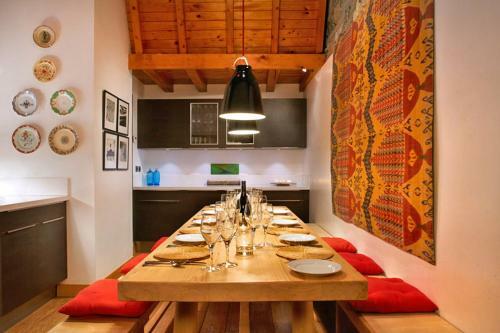 Mussillon Chalet Sleeps 10 Wifi