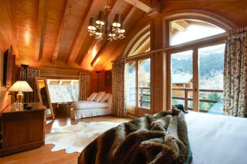 Mussillon Chalet Sleeps 8 Wifi