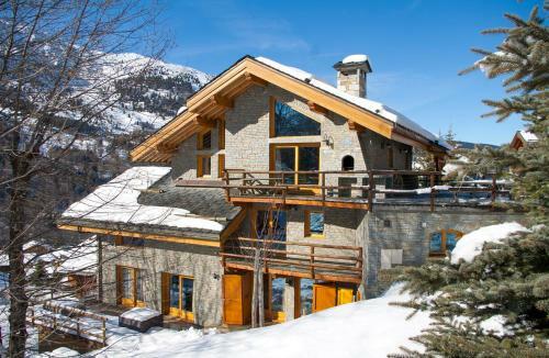 Mussillon Chalet Sleeps 8 Wifi