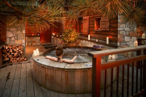 Mussillon Chalet Sleeps 10 Wifi