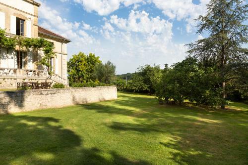 Montjoi Chateau Sleeps 26 Pool Wifi