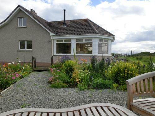 Hebridean Sea View Cottage