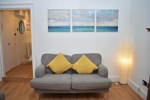 Rose Street - Watchmakers Apartment
