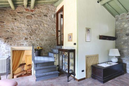 Castagnori Villa Sleeps 8 Wifi