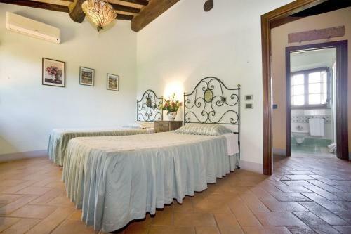 Borgo San Lorenzo Villa Sleeps 9 Air Con Wifi